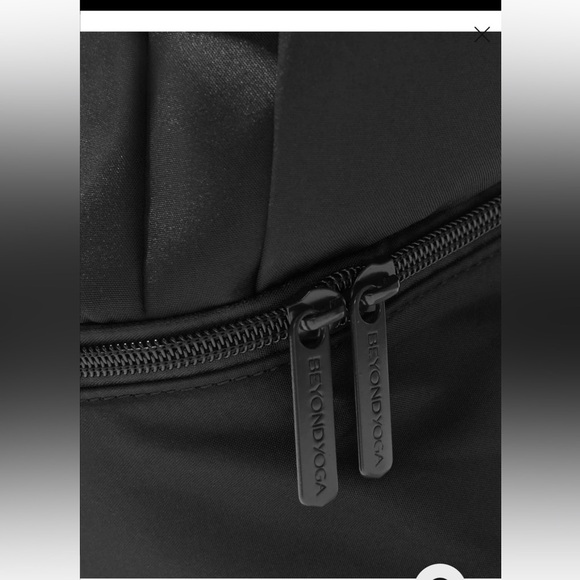 Beyond Yoga black Convertible Gym Bag - Picture 6 of 7